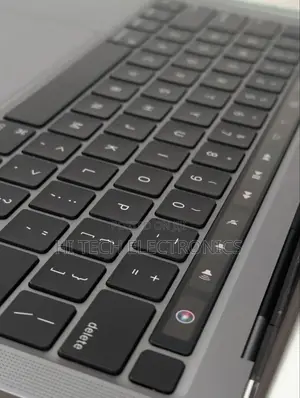 New Laptop Apple MacBook Pro 2020 M1 8GB Apple M1 Pro SSD 512GB