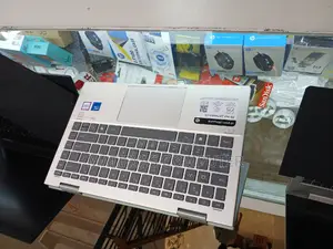 New Laptop HP Envy X360 8GB Intel Core I5 SSD 512GB