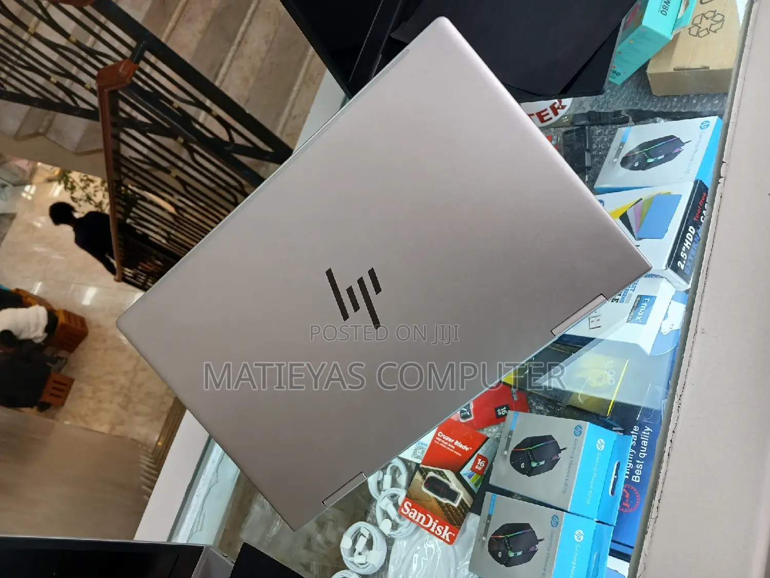 New Laptop HP Envy X360 8GB Intel Core I5 SSD 512GB