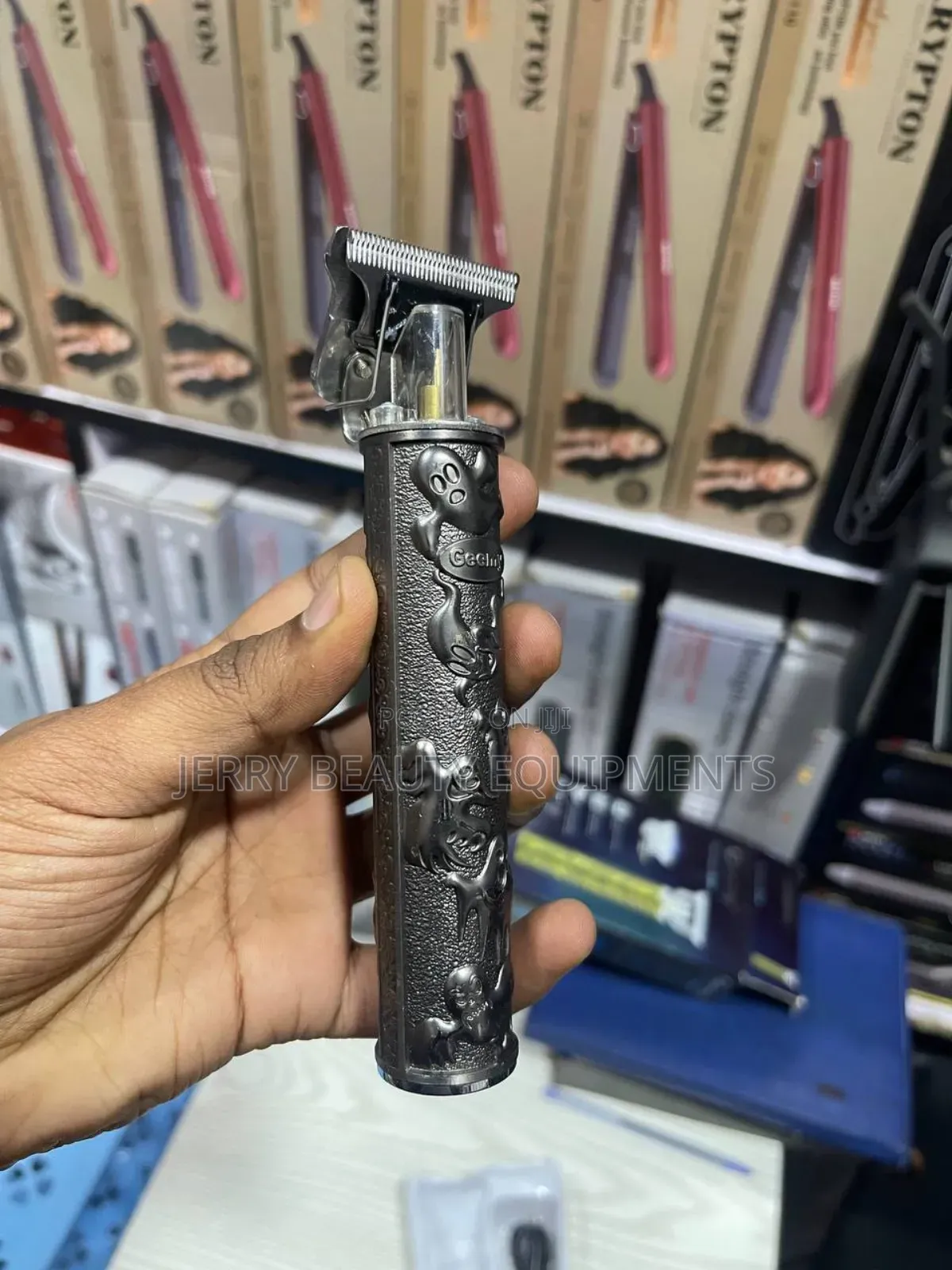 Geemy Professional Hair Trimmer GM-6627