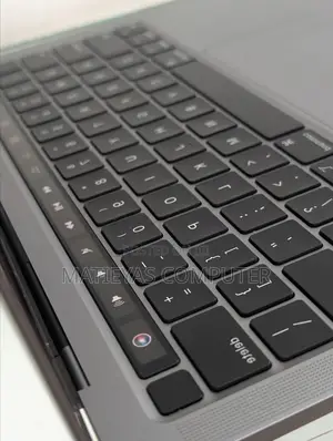 New Laptop Apple MacBook Pro 2020 M1 8GB Apple M1 SSD 512GB