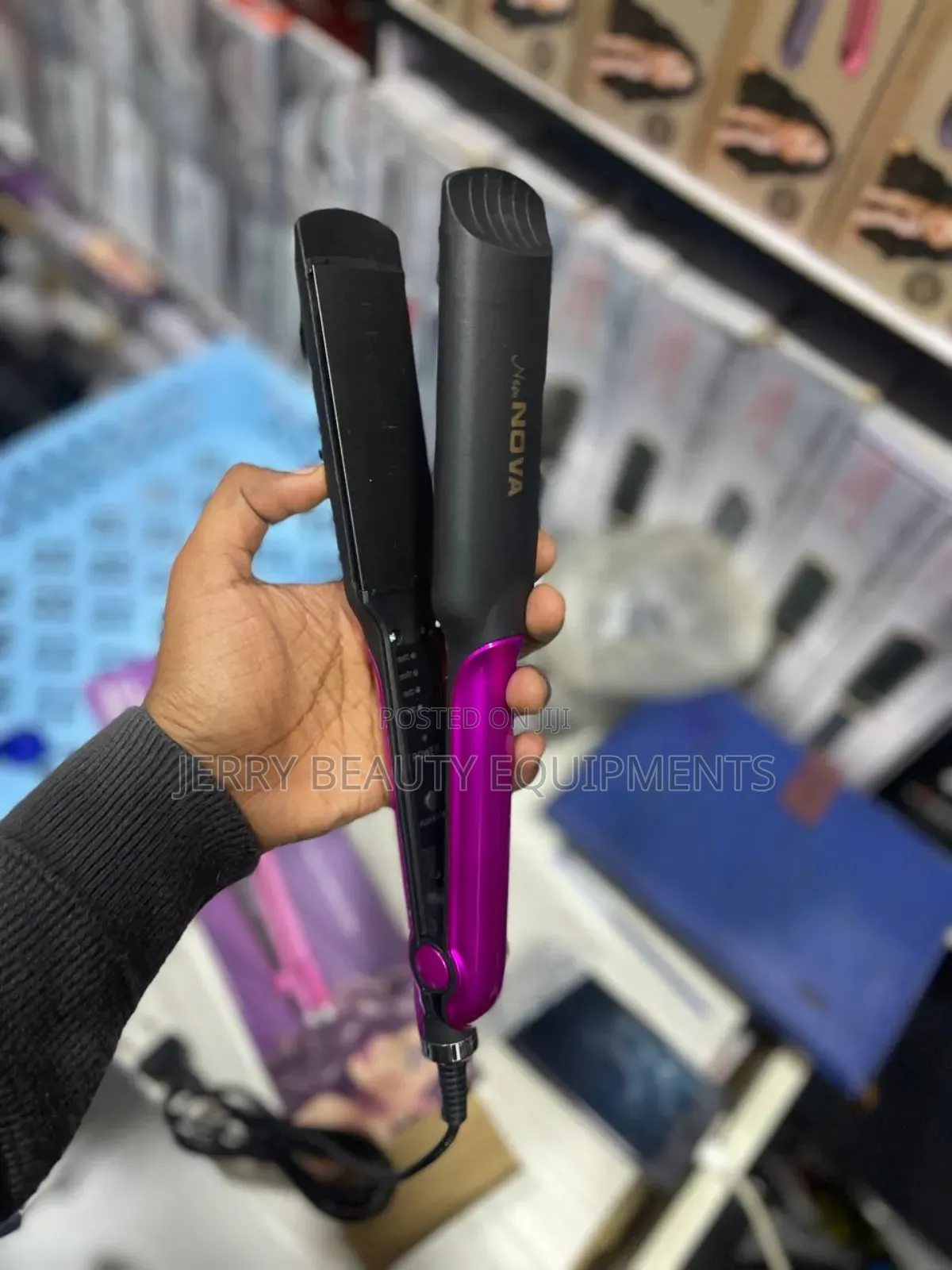 Nova Professional Hair Straightener