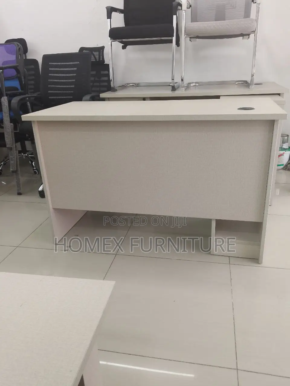 Office Furniture Table | Desk የ ቢሮ ፈርኒቸር ጠረጴዛ