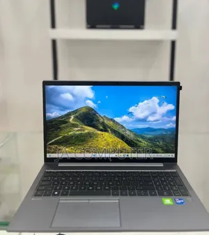 New Laptop HP ZBook 14 16GB Intel Core I7 SSD 512GB