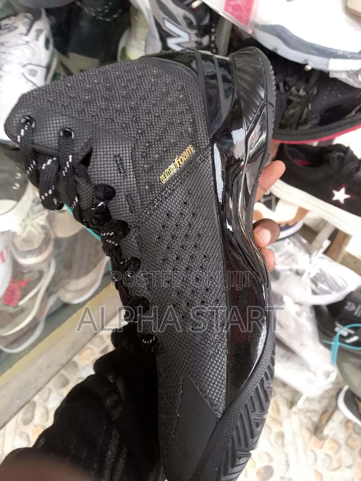 Under Armour High Quality Sneaker