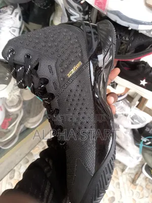 Under Armour High Quality Sneaker