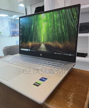 New Laptop HP Spectre 16GB Intel Core I7 SSD 512GB