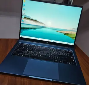 New Laptop 8GB Intel Core I5 SSD 512GB