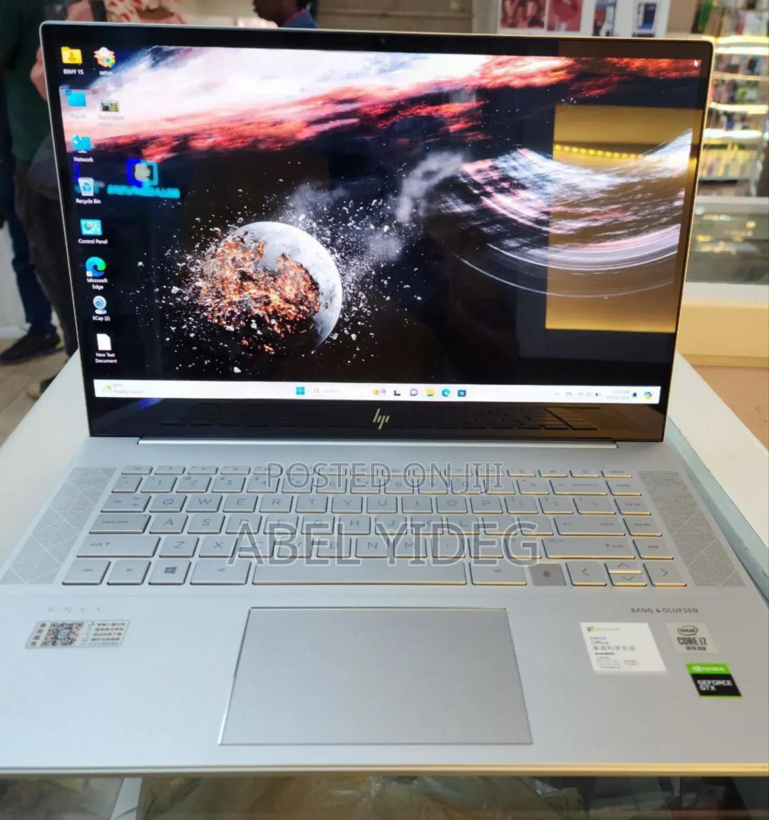 New Laptop HP Envy 15 16GB Intel Core I7 SSD 1T