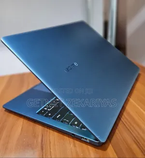 New Laptop 8GB Intel Core I5 SSD 512GB