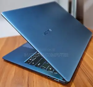 New Laptop 8GB Intel Core I5 SSD 512GB