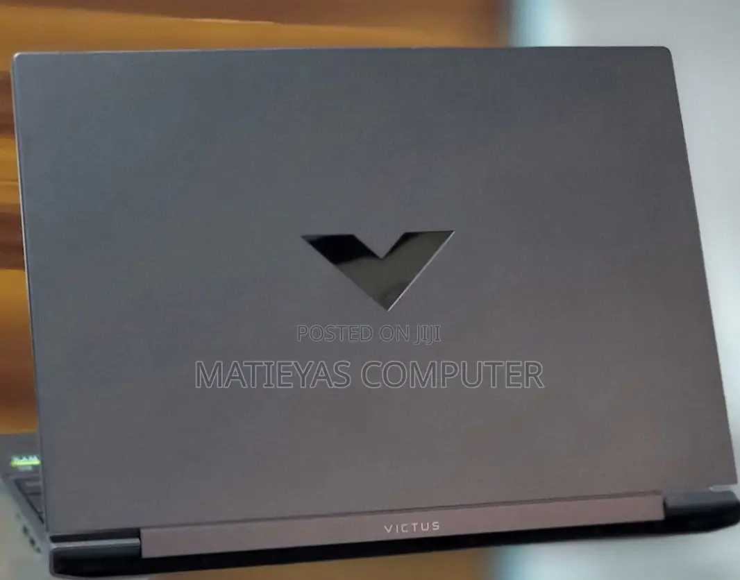 New Laptop HP Victus 15 16GB Intel Core I7 SSD 512GB