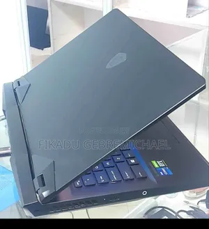 New Laptop MSI Katana GF76 16GB Intel Core i7 SSD 1T