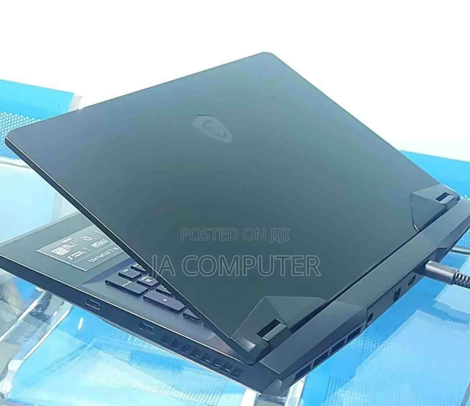 New Laptop MSI Raider GE76 12UGS 16GB Intel Core I7 SSD 1T