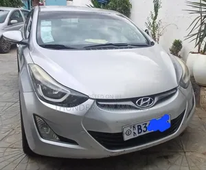 Photo - Hyundai Elantra 2014 Silver