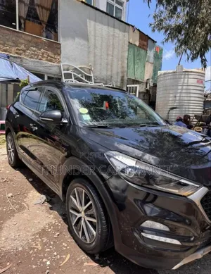 Photo - Hyundai Tucson 2017 Black