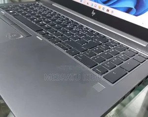 New Laptop HP ZBook Studio G5 16GB Intel Core I7 SSD 512GB