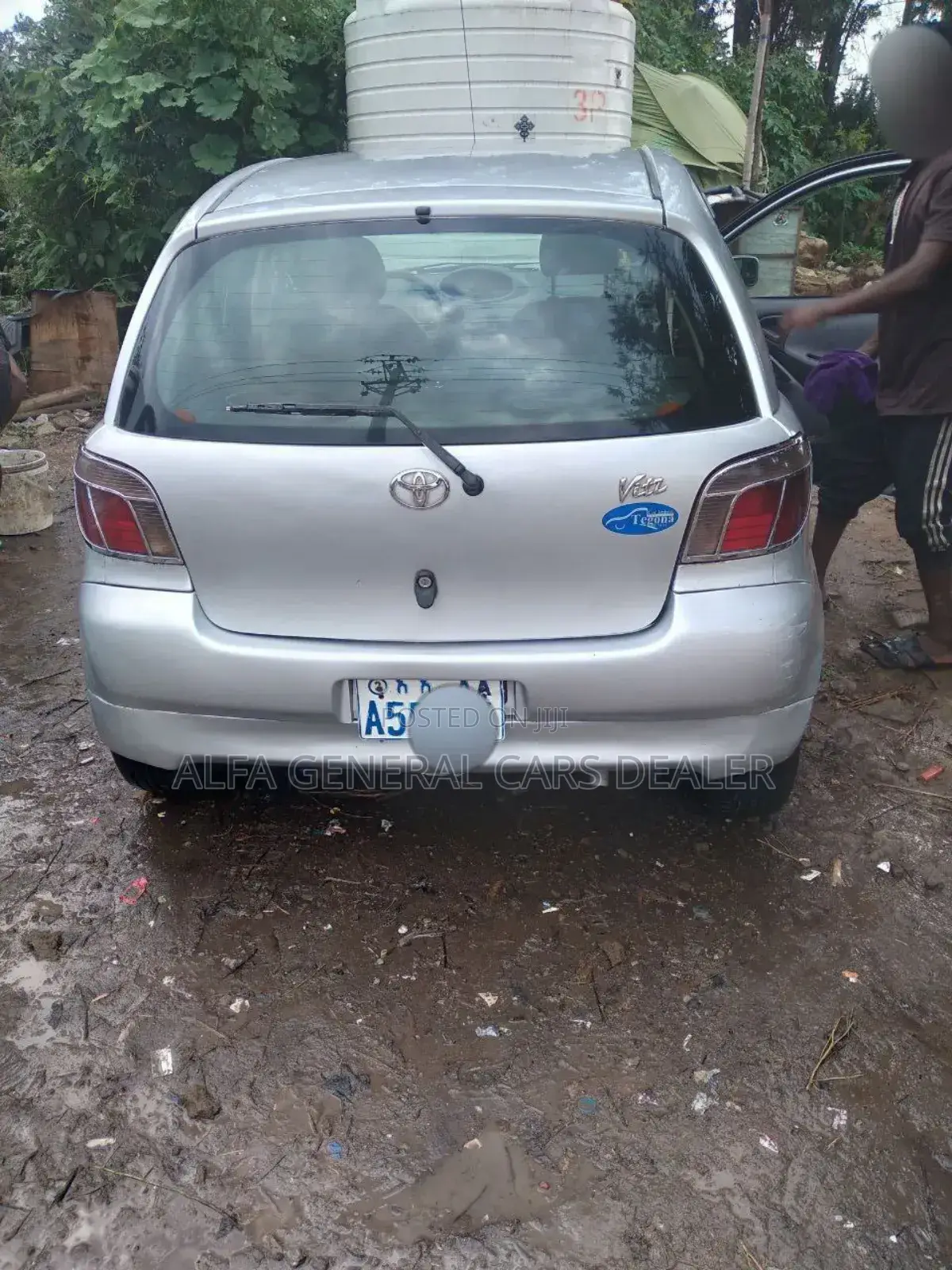 Toyota Vitz 2001 Silver
