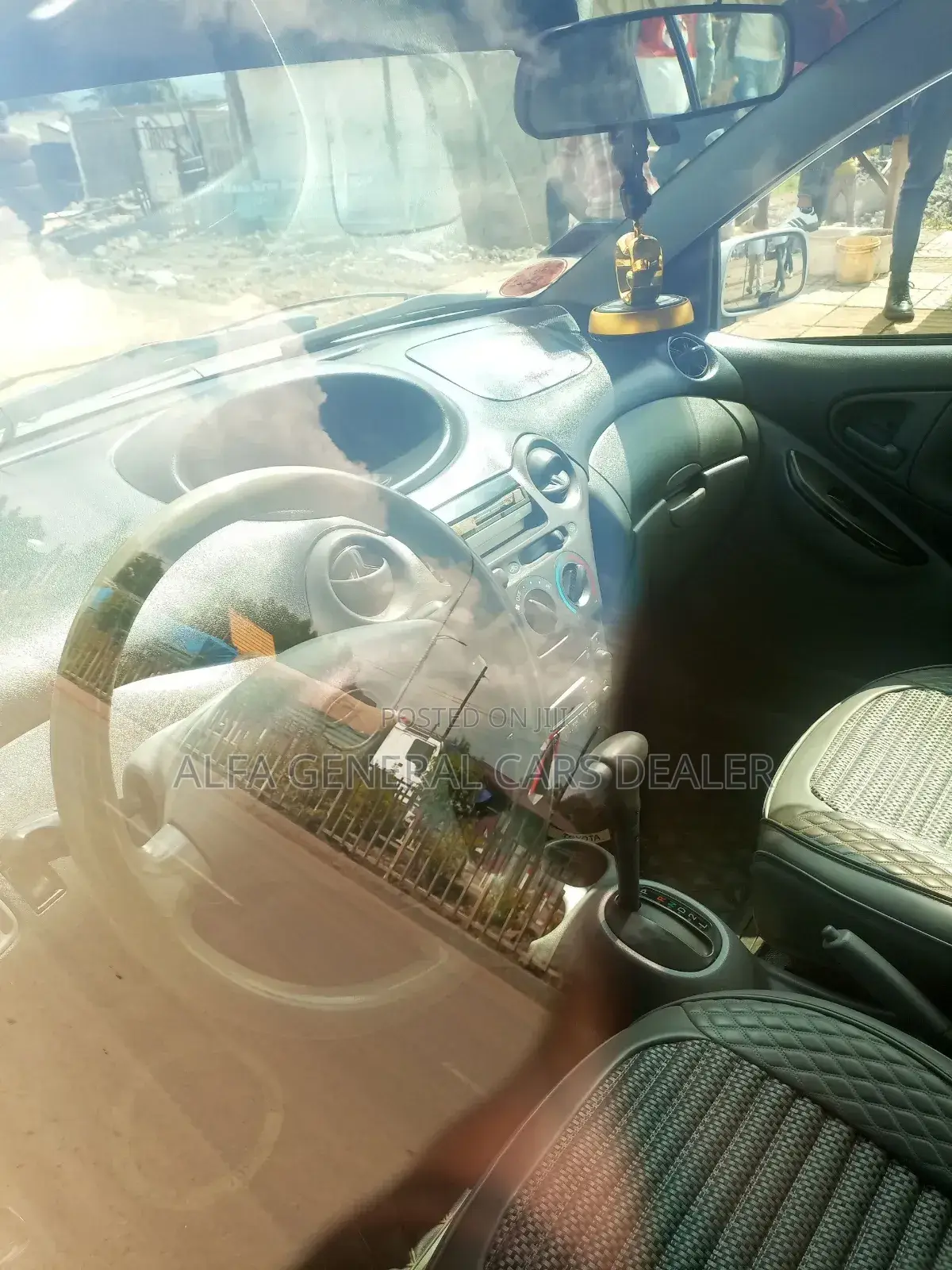 Toyota Vitz 2001 Silver