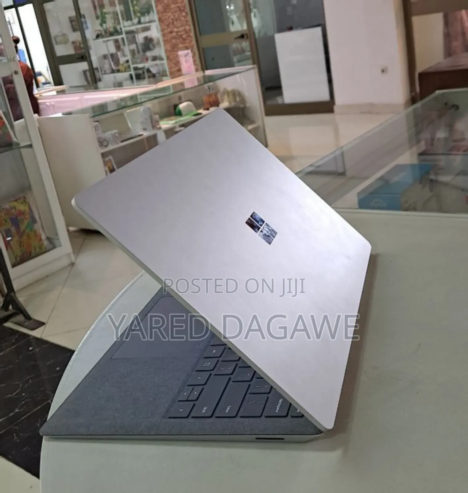 New Laptop Microsoft Surface 16GB Intel Core I7 SSD 256GB