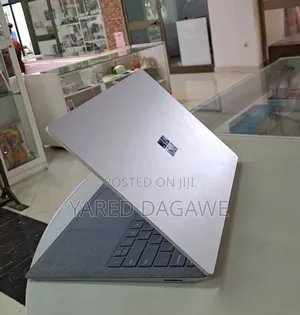 New Laptop Microsoft Surface 16GB Intel Core I7 SSD 256GB