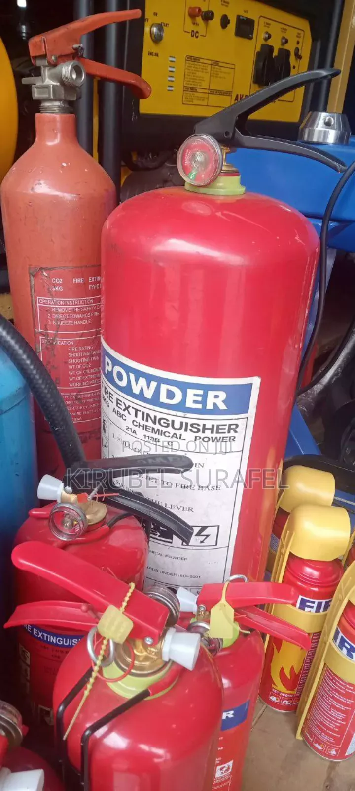 የእሳት ማጥፊያ Poder and Co2