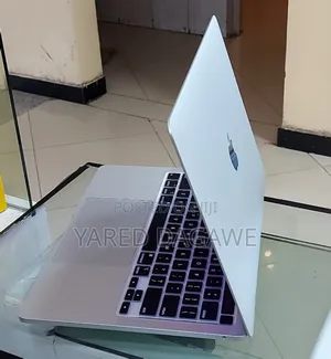 New Laptop Apple MacBook Pro 2022 M2 8GB Apple M2 SSD 512GB