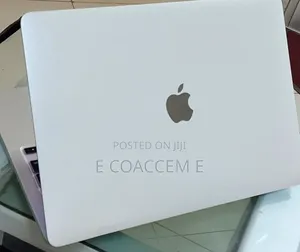 New Laptop Apple MacBook Pro 8GB Apple M2 SSD 512GB