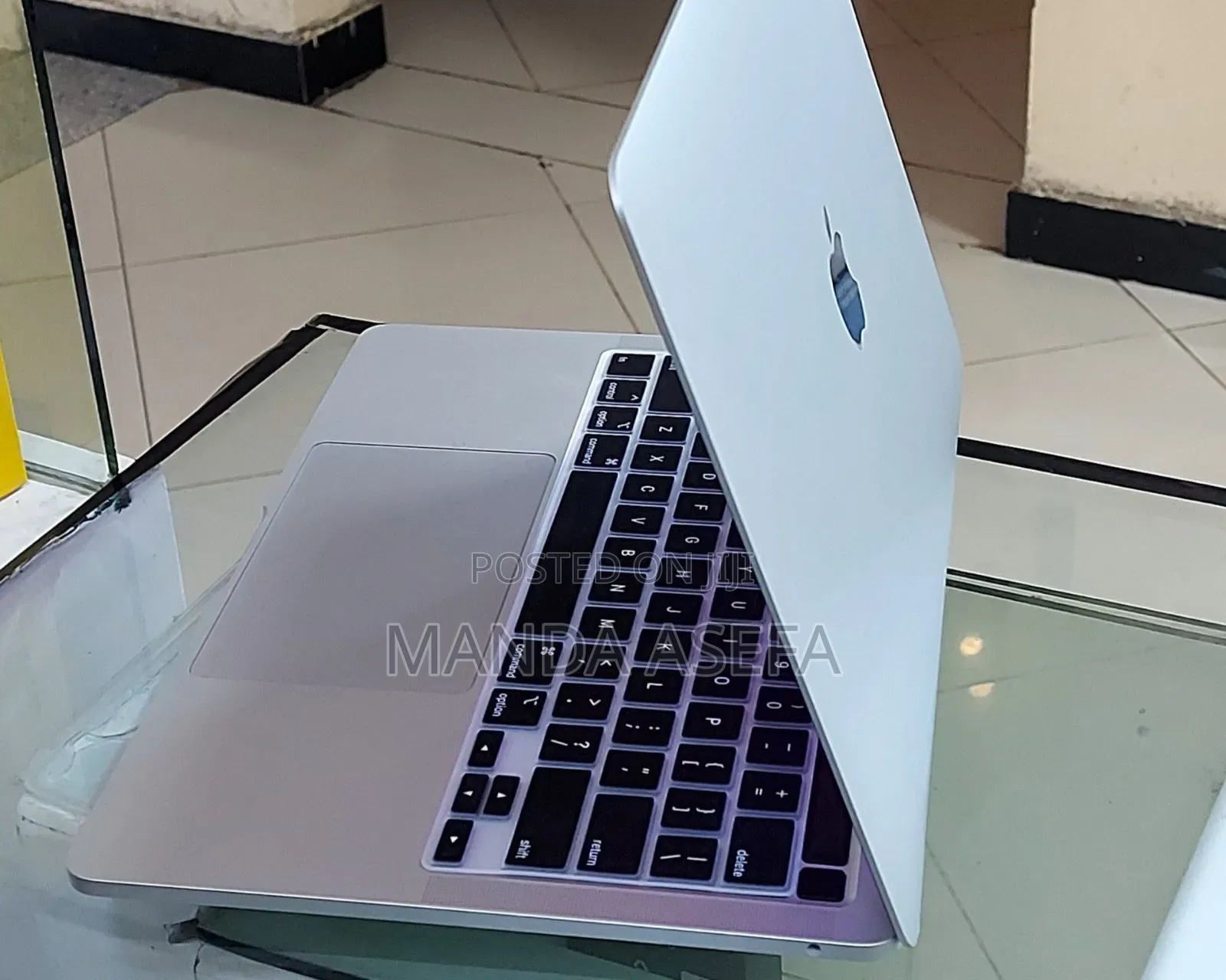 New Laptop Apple MacBook Pro 8GB Apple M2 SSD 512GB