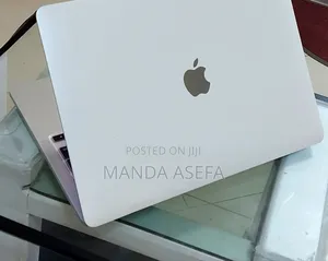 New Laptop Apple MacBook Pro 8GB Apple M2 SSD 512GB