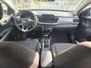New Kia Stonic 2022 Blue