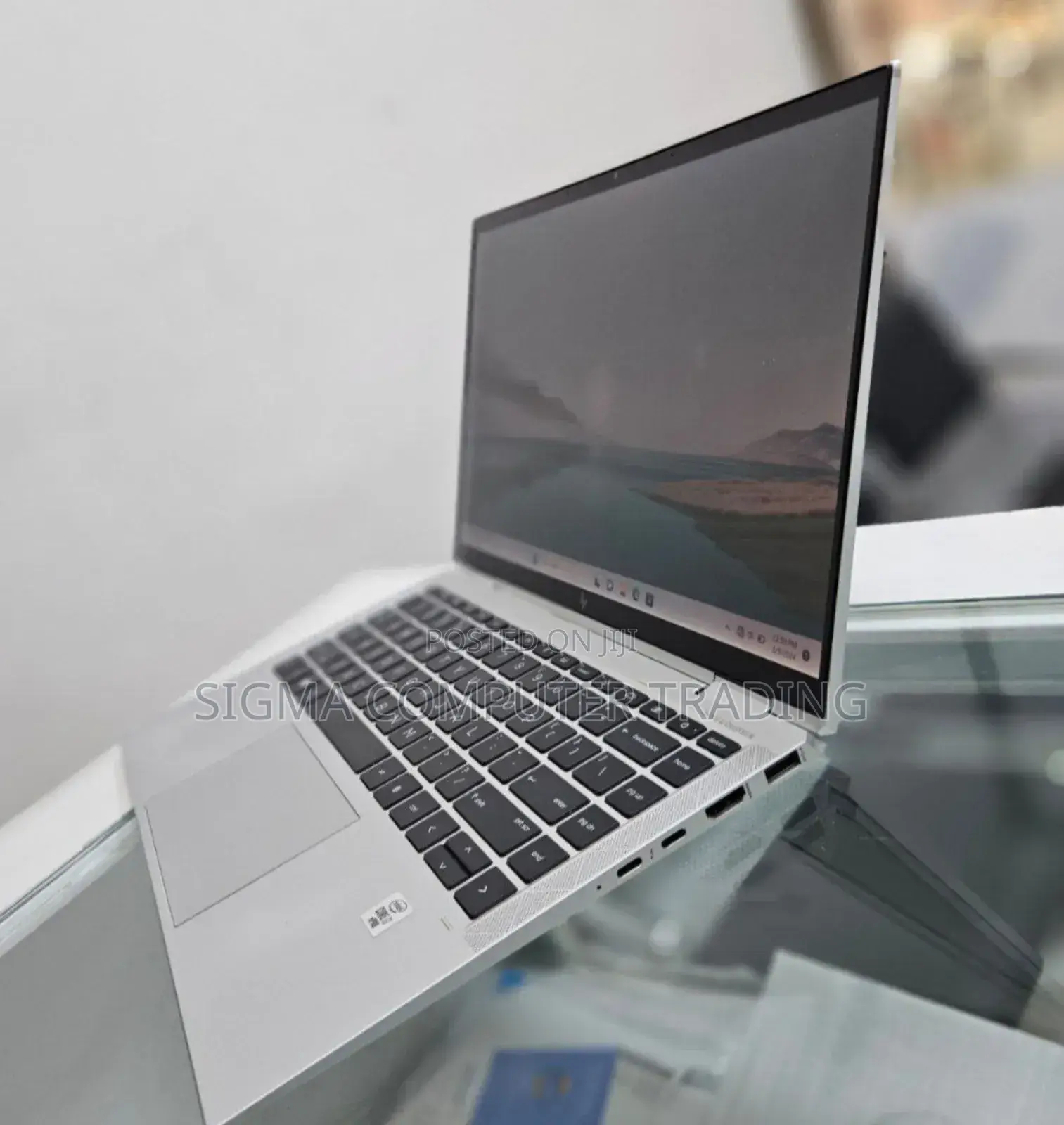 New Laptop HP EliteBook 1040 G8 16GB Intel Core I7 SSD 512GB