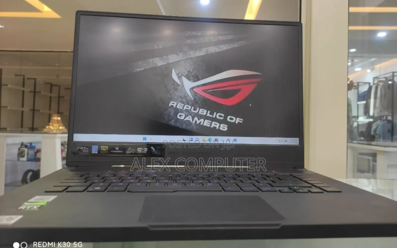 New Laptop Asus ROG Zephyrus G15 16GB Intel Core I7 SSD 1T