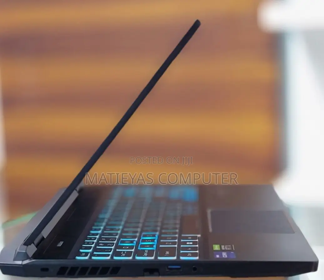 New Laptop Acer Predator 15 32GB Intel Core I7 SSD 1T