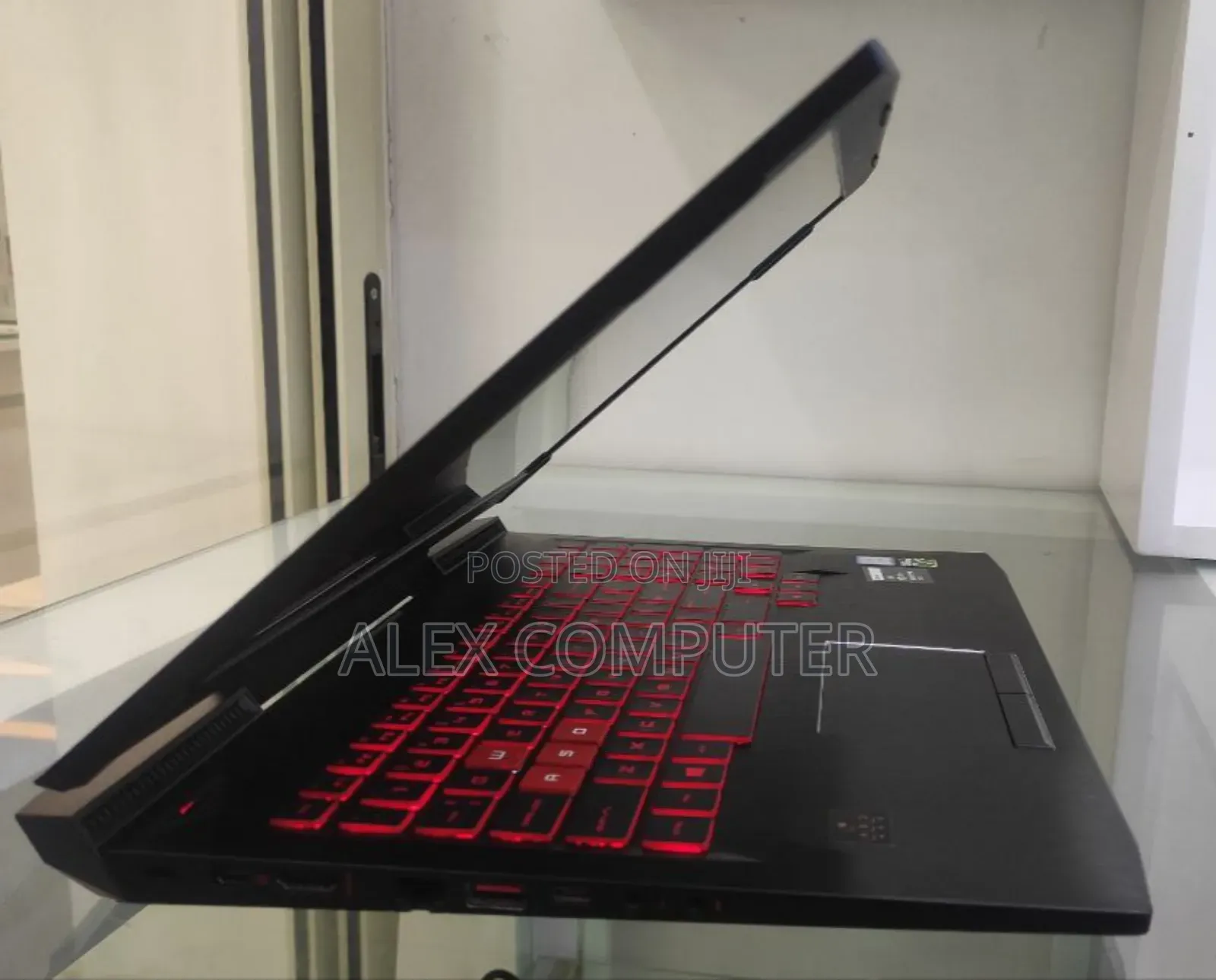 New Laptop HP 14-Dq1088wm 16GB Intel Core I5 SSD 512GB