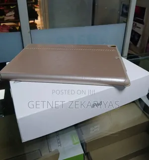 Photo - New Apple iPad 10.2 (2021) 128 GB