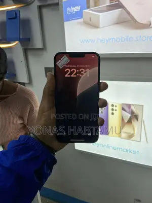 Photo - New Apple iPhone 13 Pro Max 256 GB Blue