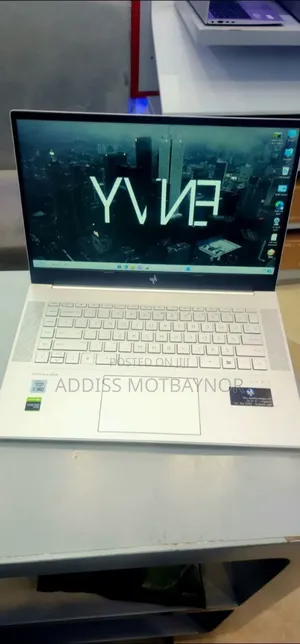 New Laptop HP Envy X360 16GB Intel Core I7 SSD 512GB