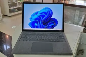 New Laptop Microsoft Surface Laptop 8GB Intel Core I7 SSD 256GB