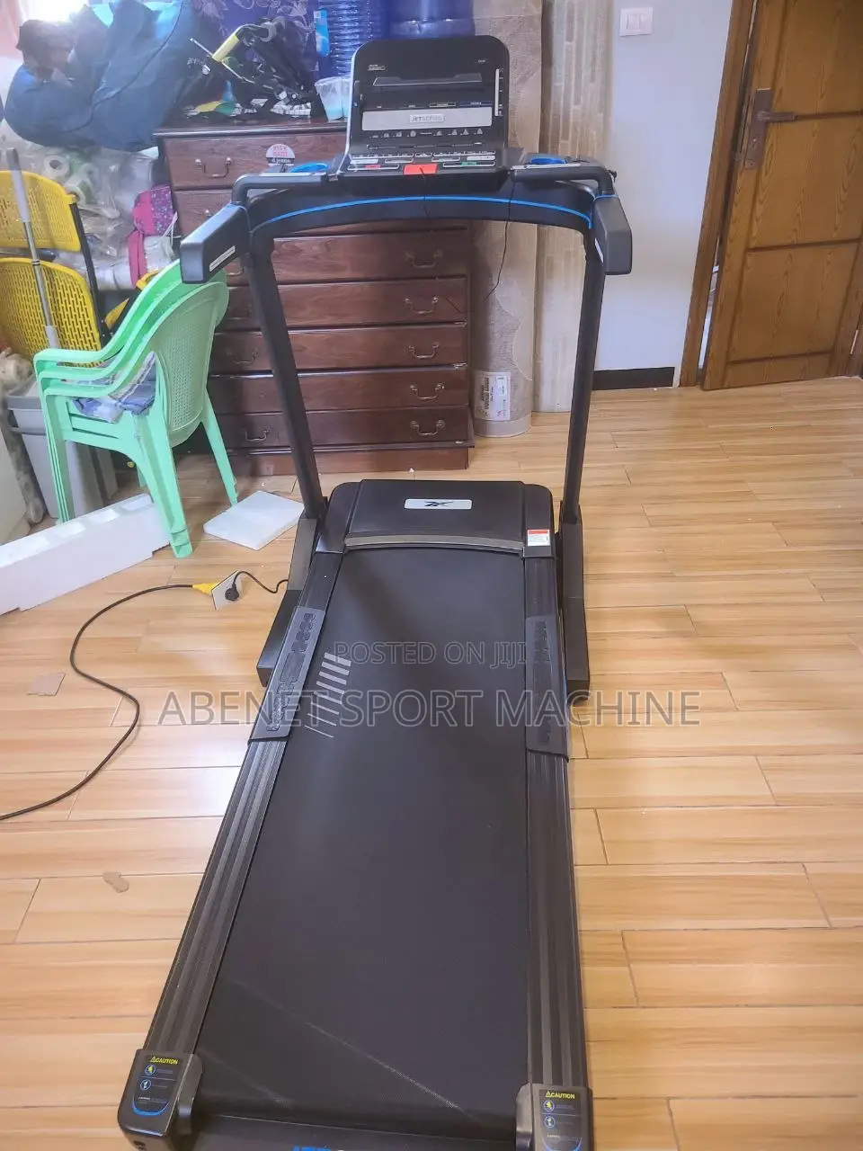 ዘመናዊ Reebok Jet300 Series የመሮጫ ማሽን