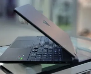 New Laptop HP Victus 15 8GB AMD Ryzen 5 SSD 512GB