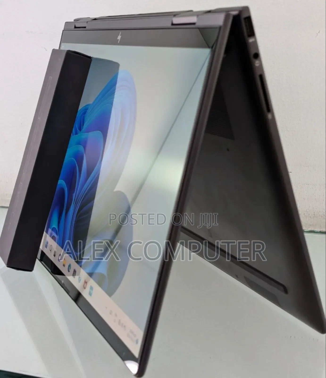 New Laptop HP Envy X360 16GB Intel Core I7 SSD 1T