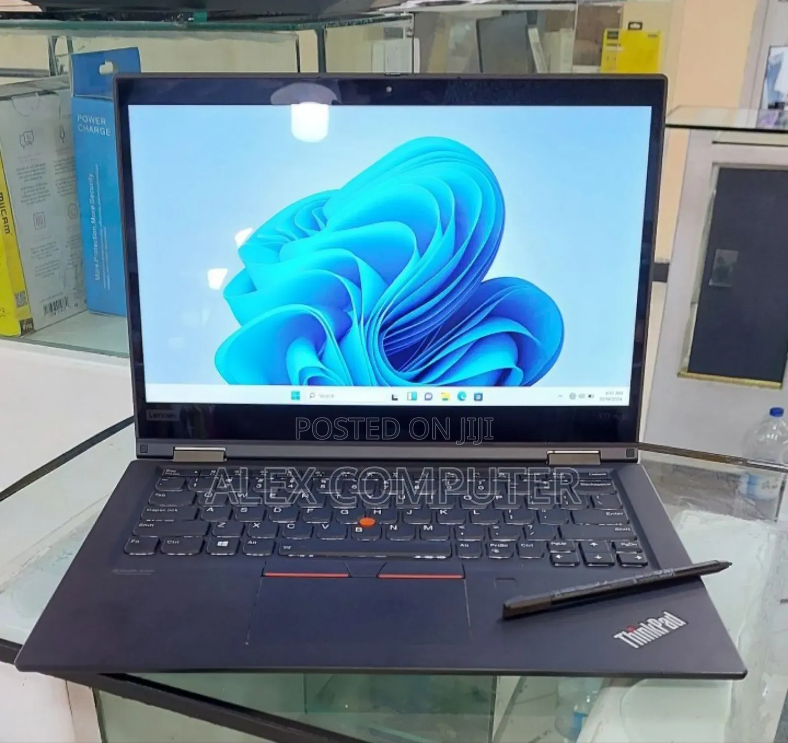 New Laptop Lenovo Thinkpad X13 Yoga 16GB Intel Core I7 SSD 512GB