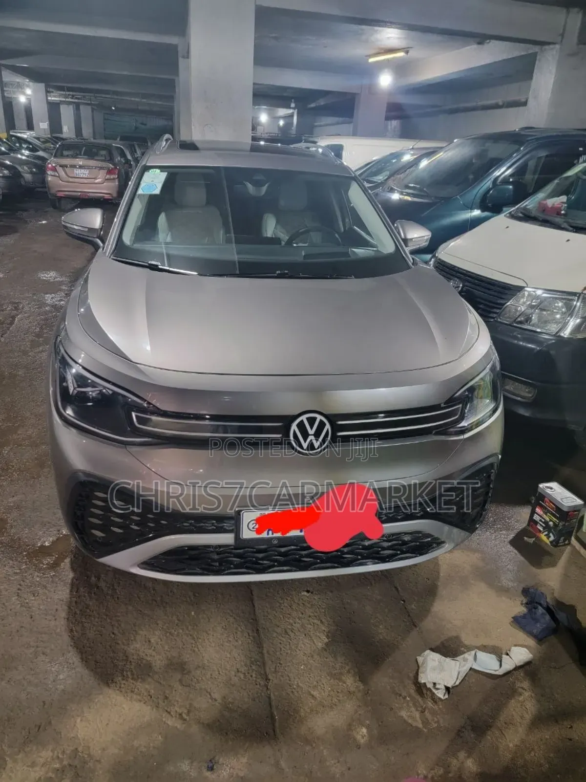 Volkswagen ID.6 2023 Gold