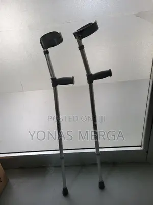 Photo - Handles and Open Cuff Crutches፶₱Crunch፱[Crutches፩¦Kranch፰≥