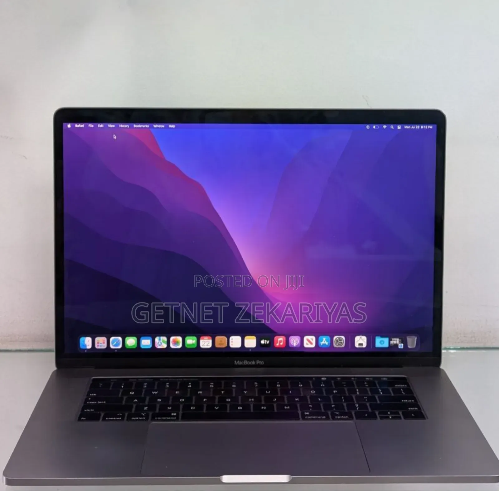 New Laptop Apple MacBook Pro 2018 32GB Intel Core I9 SSD 512GB