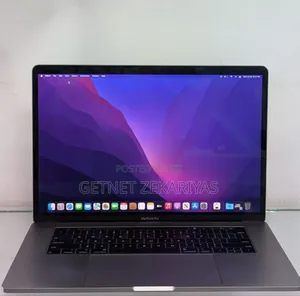 New Laptop Apple MacBook Pro 2018 32GB Intel Core I9 SSD 512GB
