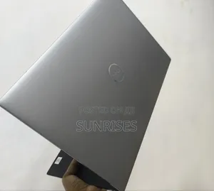 New Laptop Dell Precision 5550 32GB Intel Core I7 SSD 512GB