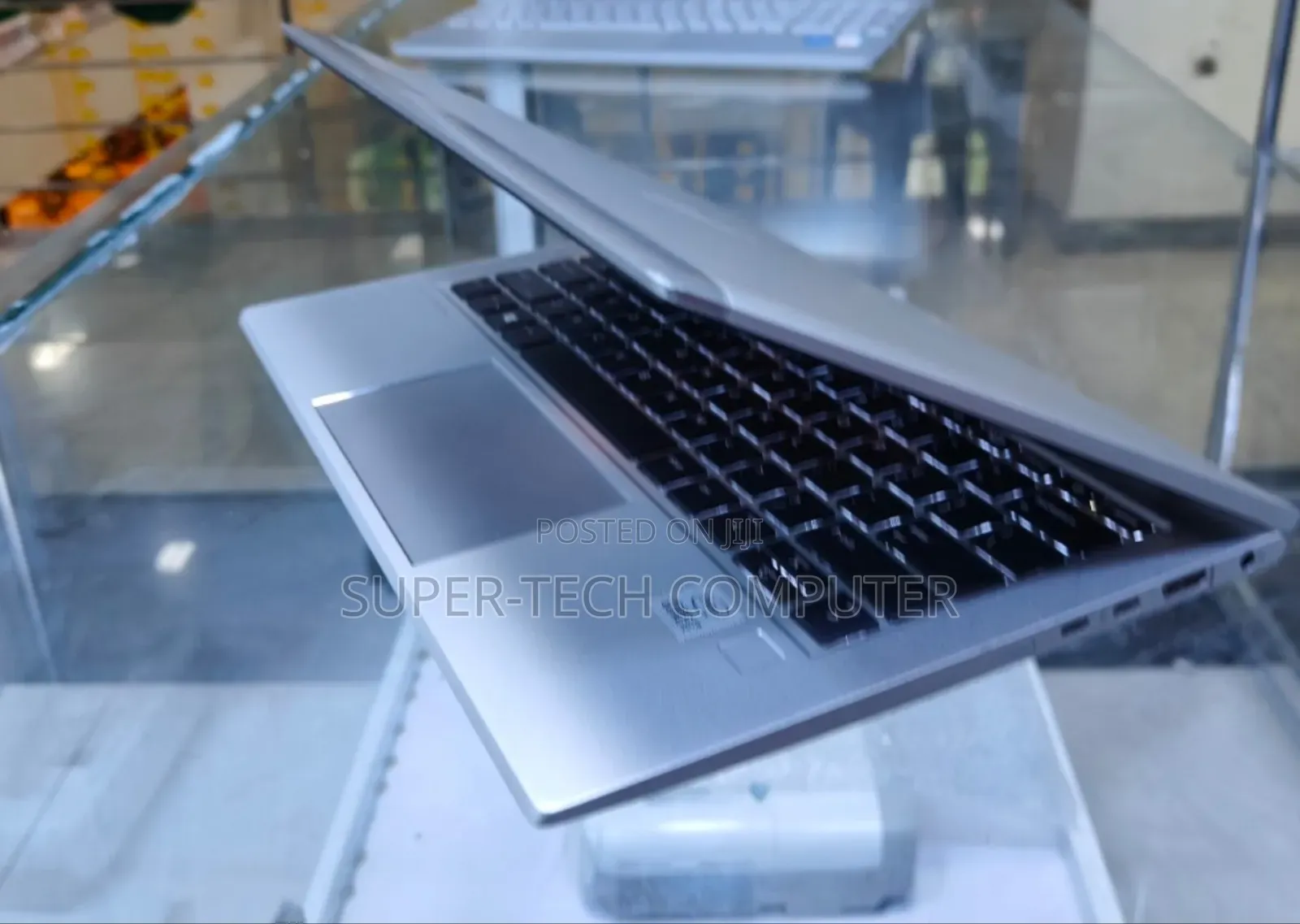 New Laptop HP EliteBook 830 G7 16GB Intel Core I7 SSD 512GB