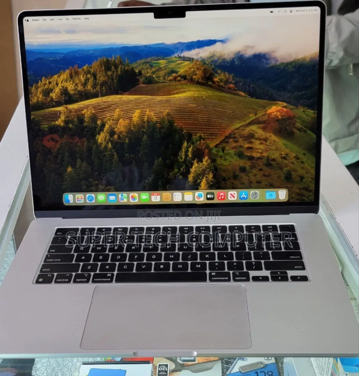 New Laptop Apple MacBook Air 2022 M2 8GB Apple M2 SSD 256GB